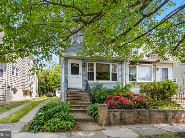 33 Lexington Ave, East Lansdowne, PA 19050