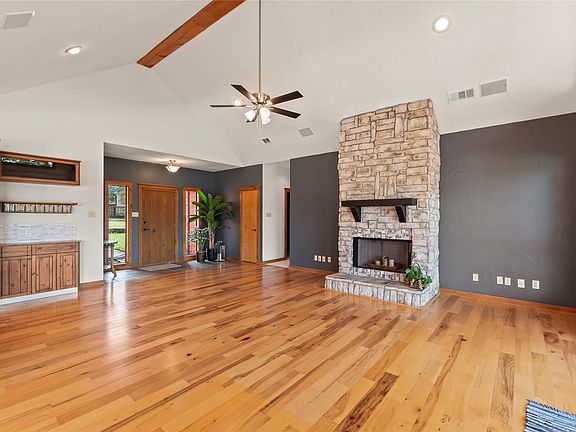 5th image of 5459 Woodland Shores Dr