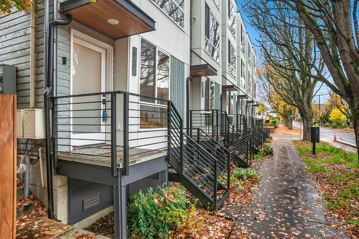 2 bed, 1400 sqft, $3,450 — Photo 2