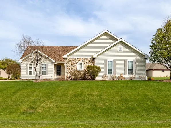 5223 High Ridge TRAIL, West Bend, WI 53095