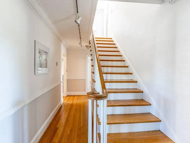 4880 Fort Ave — Photo 5