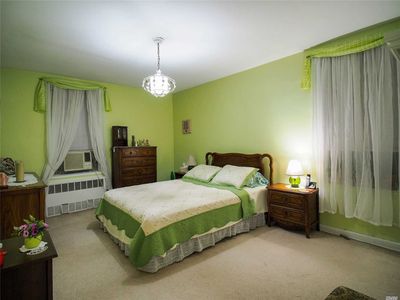 33-06 92nd St #2X, Jackson Heights, NY, 11372