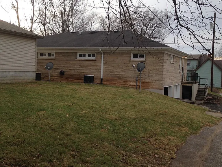 98 Kentucky Ave #1 — Photo 2