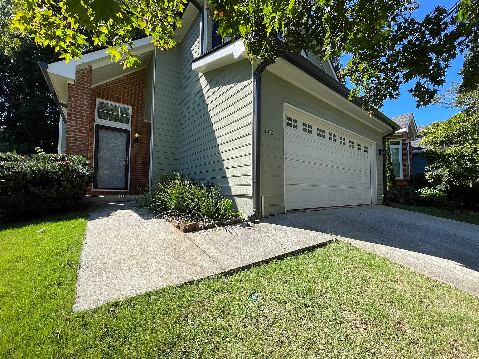 3 bed, 2.5 bath, 1631 sqft, $3,495 — Photo 2