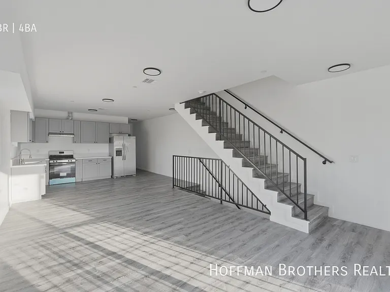 6507 Woodley Ave #3 — Photo 4