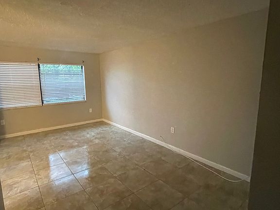 3rd image of 1465 Drew St #A