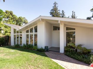 20400 Juneau Pl, Woodland Hills, CA 91364