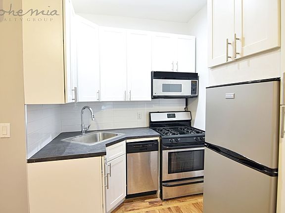2nd image of 153 Edgecombe Ave #4A