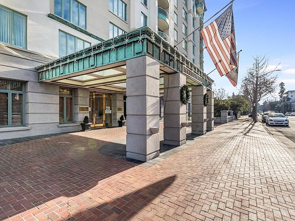 5th image of 601 Laurel Ave APT 808