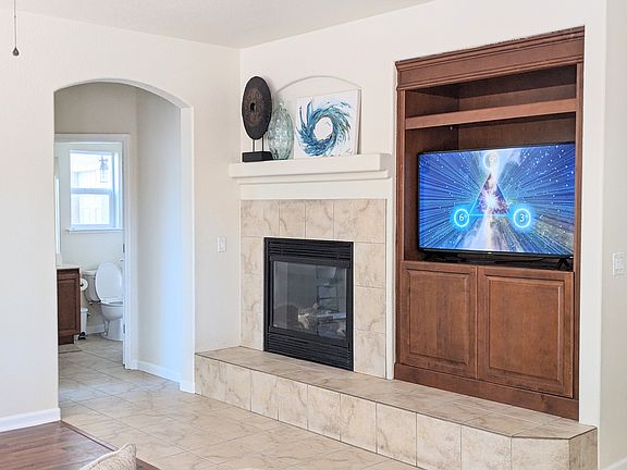 4th image of 879 Trehowell Dr