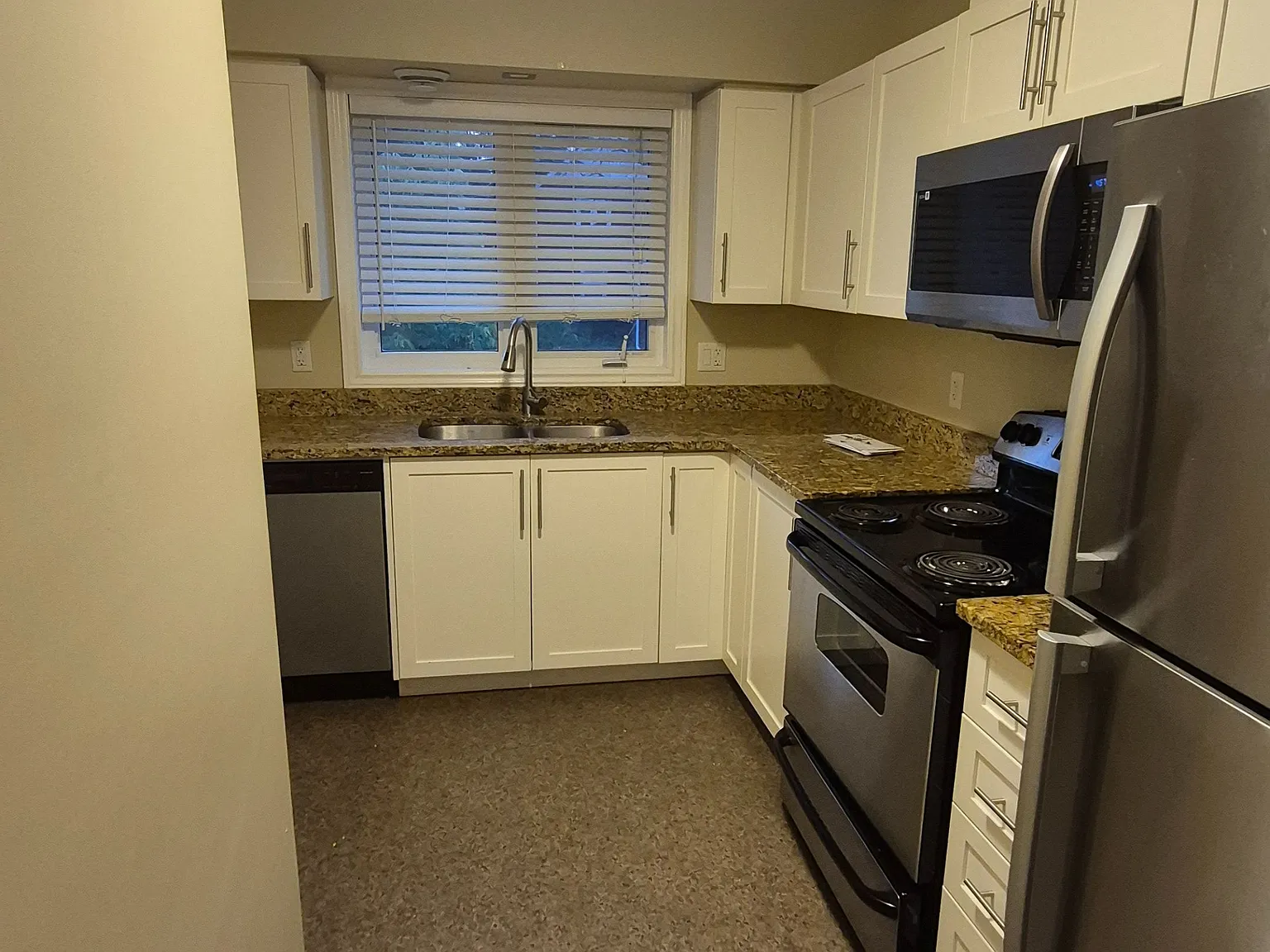 2 bed, $1,950 — Photo 4