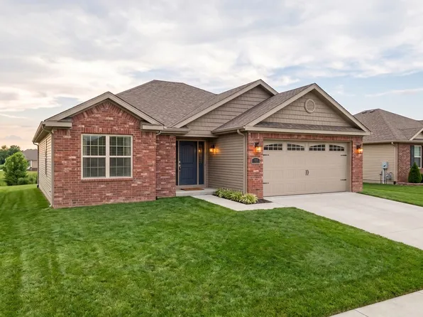 416 E Meadow Wood Ln, Rogers, AR 72758