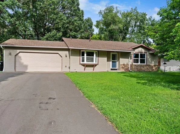 10919 Eagle St NW, Coon Rapids, MN 55433