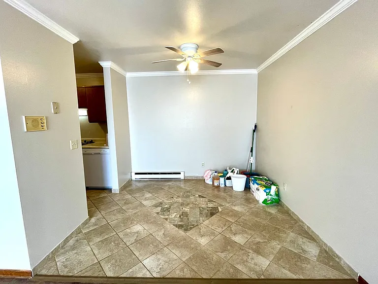 N114W15846 Sylvan Cir — Photo 24