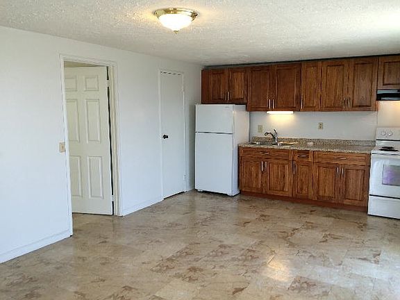 4th image of 3850 Salt Lake Blvd APT B