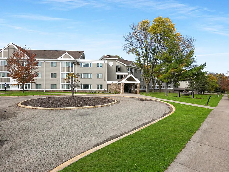 Applewoods Apartments — Photo 14