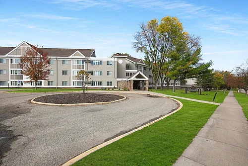 Applewoods Apartments Photo 1