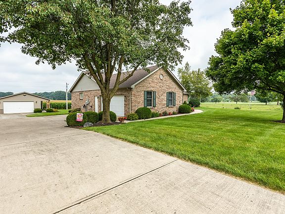 3rd image of 8431 N Cherry Knoll Dr