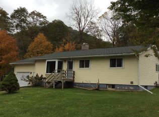 967 Upham St, De Soto, WI 54624