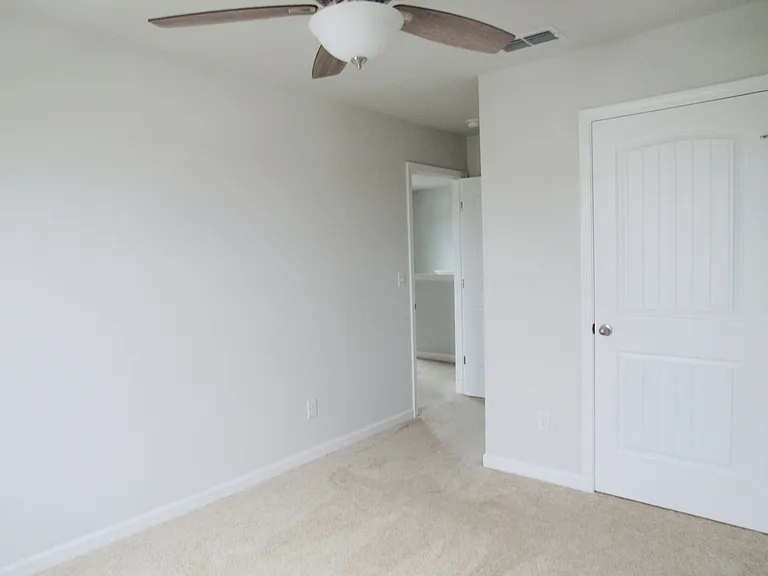 211 River Forest Dr — Photo 9
