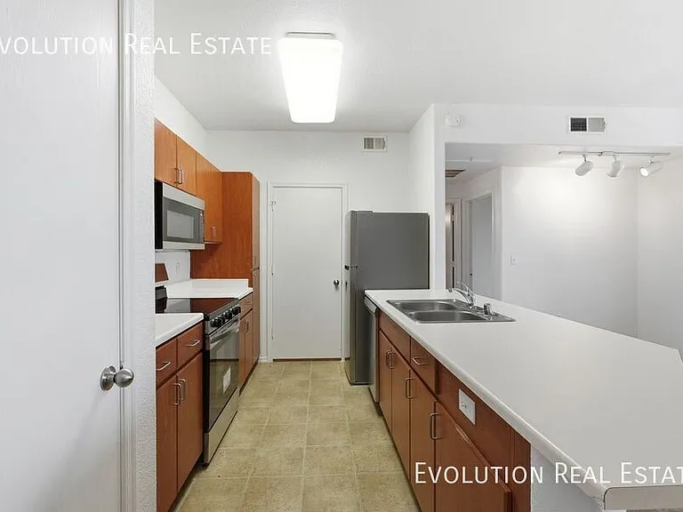 5302 E Van Buren St #3019 — Photo 12