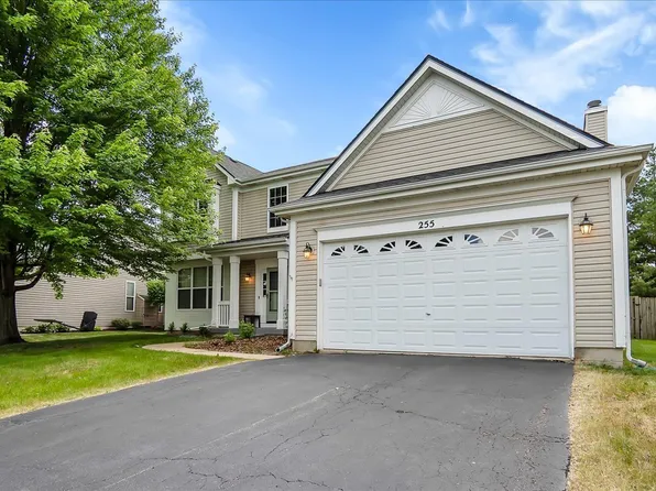 255 Hampton Rd, Sugar Grove, IL 60554