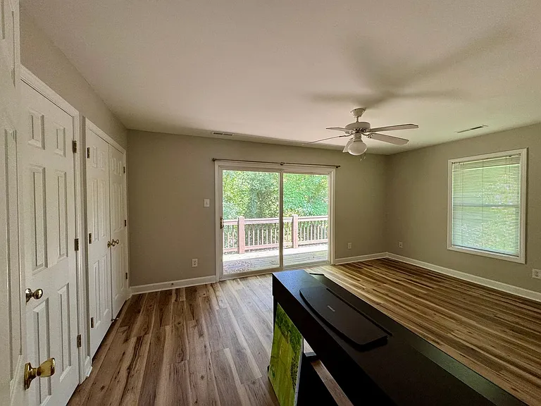 100 Umstead Dr #A — Photo 8