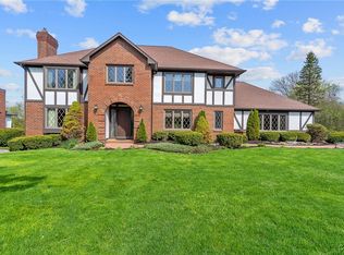 4763 Carnoustie Ln, Manlius, NY 13104