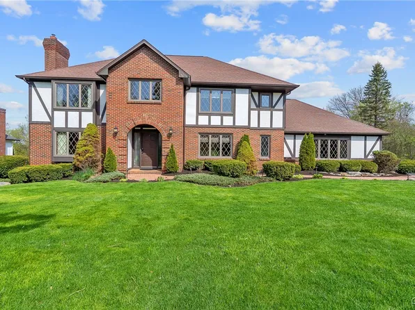 4763 Carnoustie Ln, Manlius, NY 13104