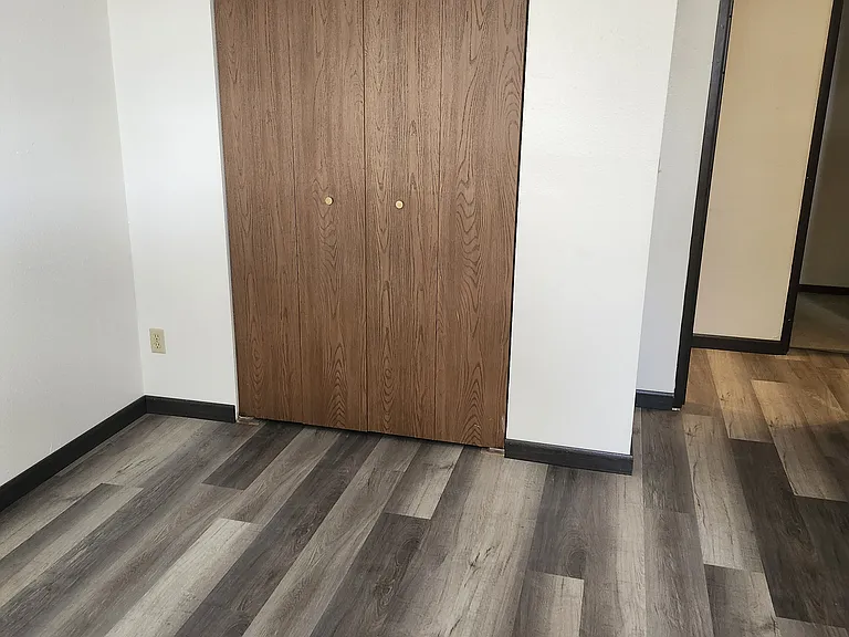 515 22nd Ave W #108 — Photo 9