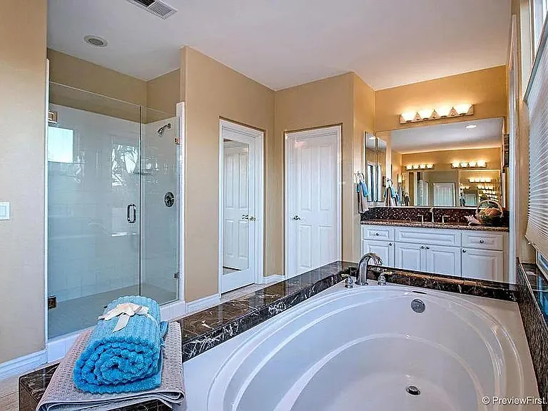 3948 Lago Di Grata Cir — Photo 16