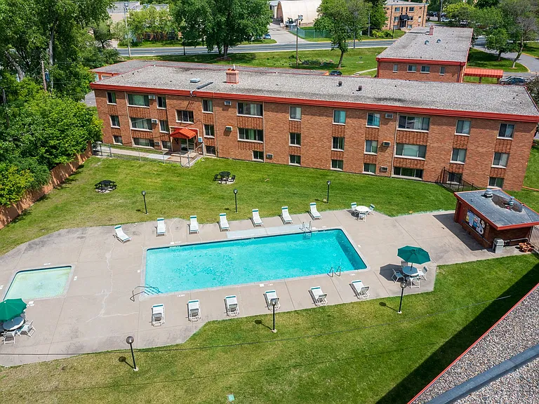 Diamond Eight Terrace — Photo 9