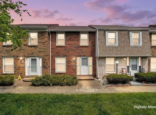 596 Dlyn St #H-5, Columbus, OH 43228