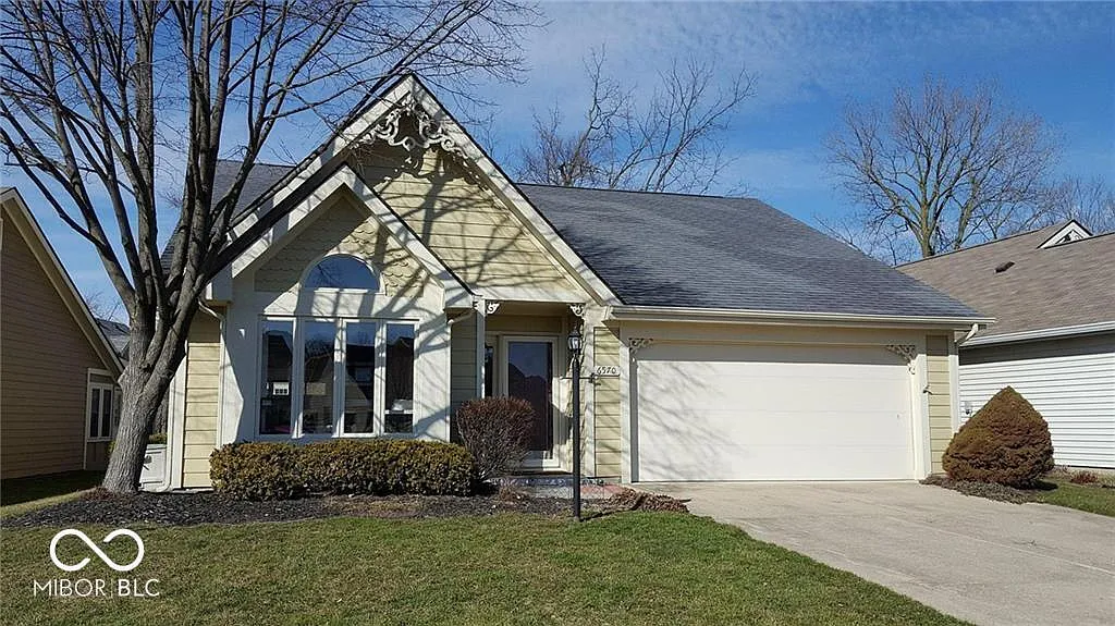6570 Aintree Pl photo 1