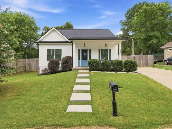 17 Owens St, Greenville, SC 29611