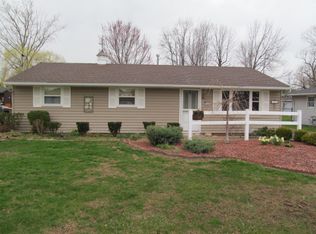 350 Cove Beach Ave, Sheffield Lake, OH 44054