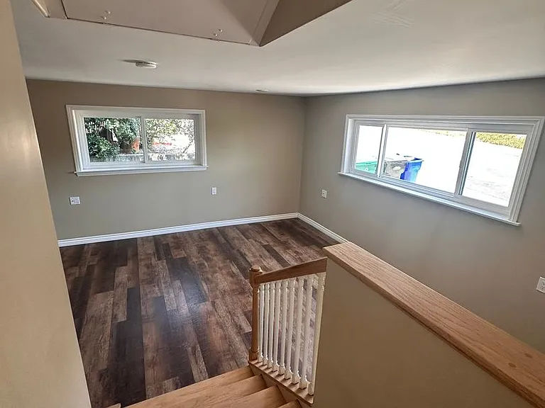 2152 Rexford Dr — Photo 24