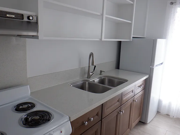 963 Kilauea Ave #201 — Photo 5