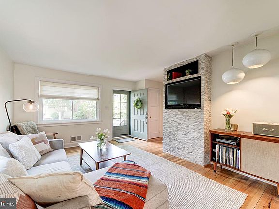 5th image of 1501 Hancock Ave