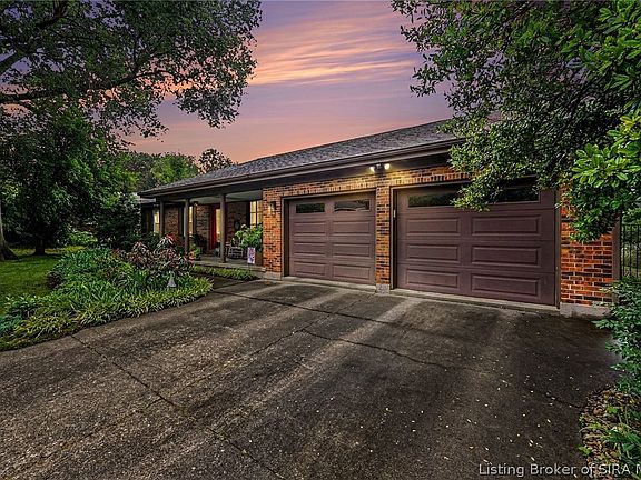 2nd image of 1007 Meadowview Drive
