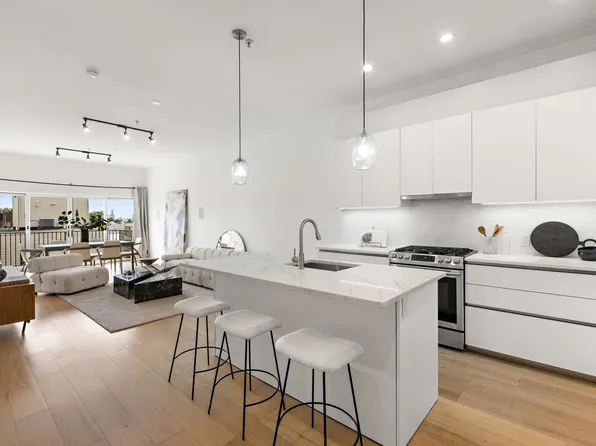 194 Cambridge Ave #3, Jersey City, NJ 07307