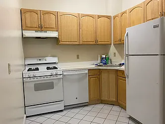 Rented by HOLTON REAL ESTATE INC.