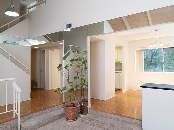 4th image of 1217 N Nopal St #B