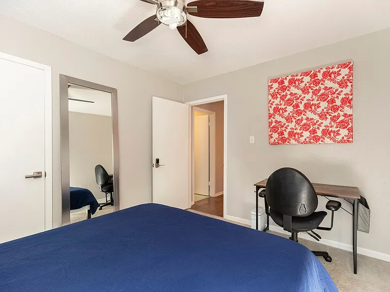 1711 Deerfield Dr — Photo 12