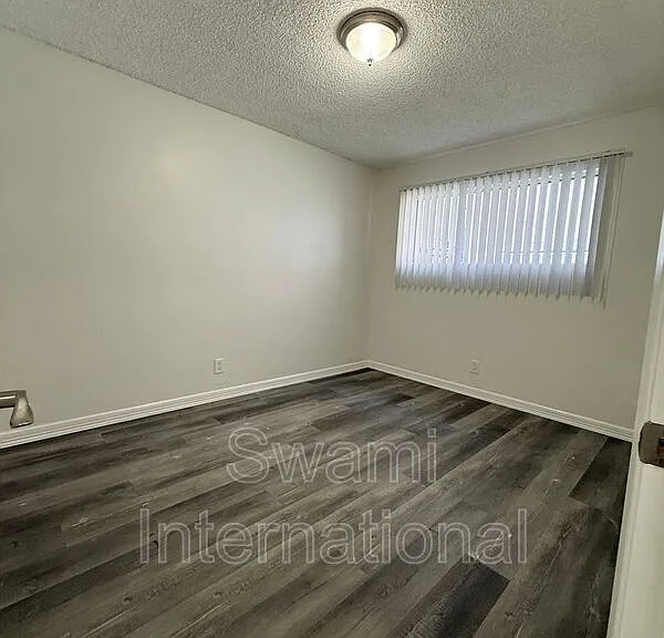 13612-24 1/2 Doty Ave — Photo 18