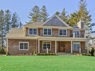 8 Deerfield Rd, Sag Harbor, NY 11963