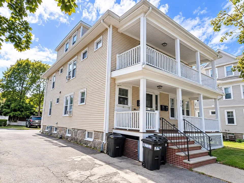 19 Trescott St #3