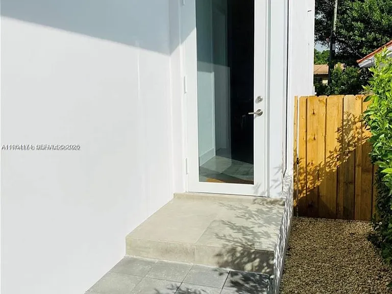 3653 SW 25th St — Photo 12