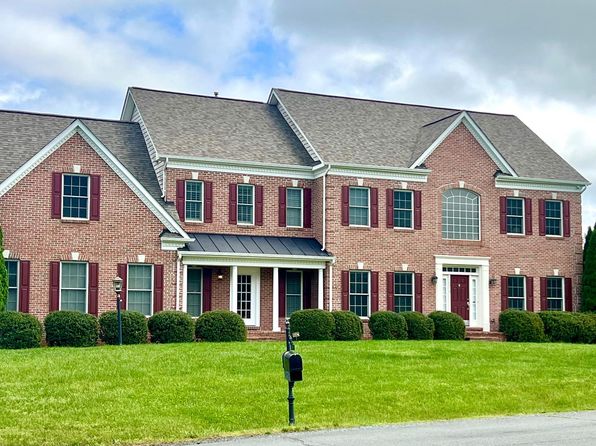 16970 Carmichael Pl, Purcellville, VA 20132