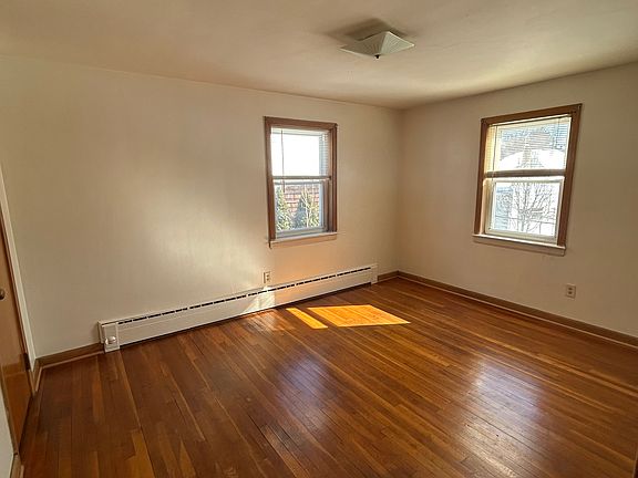 2nd image of 28 Shelby St #2